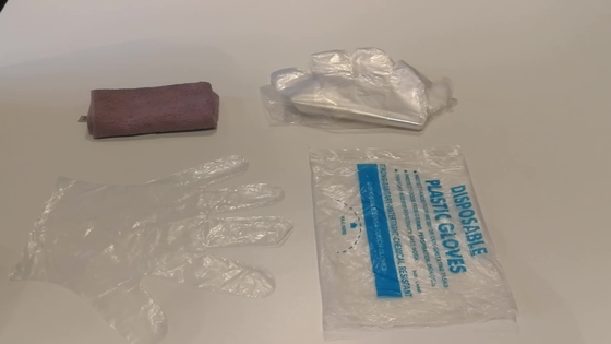 Gants en plastique transparents clairs de PE de catégorie comestible de cuisine de HDPE de gants jetables de PE de SW02 Gatamo